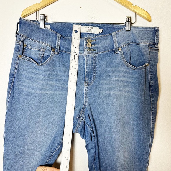 Torrid Jeggings Blue Skinny High Waisted Jeans sz 20R - Picture 6 of 7